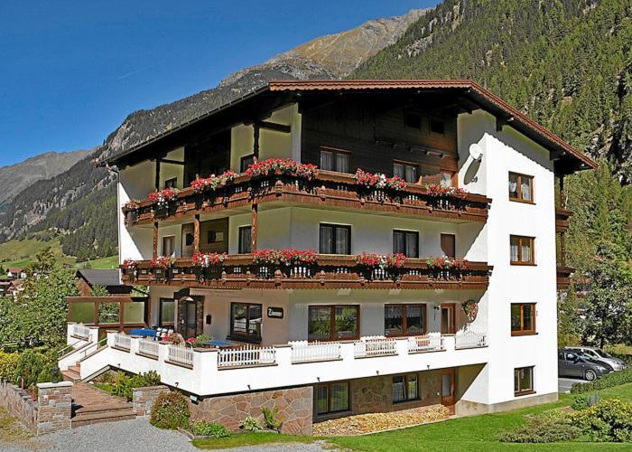 Apart Gschwandthof Sankt Leonhard im Pitztal Exterior photo